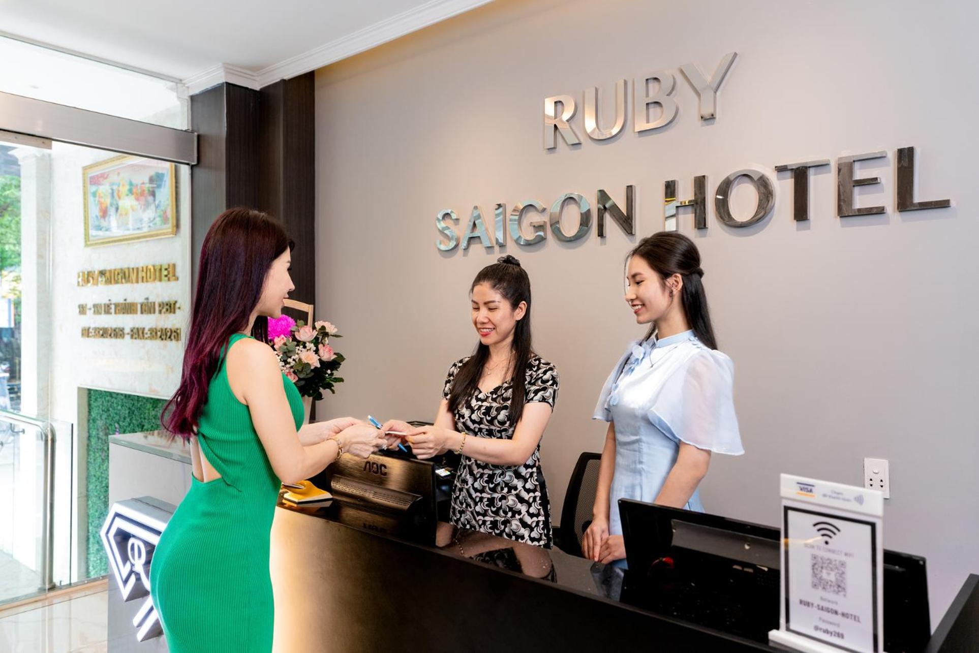 Ruby Saigon Hotel - Le Thanh Ton Ho-Chi-Minh-Stadt Exterior foto